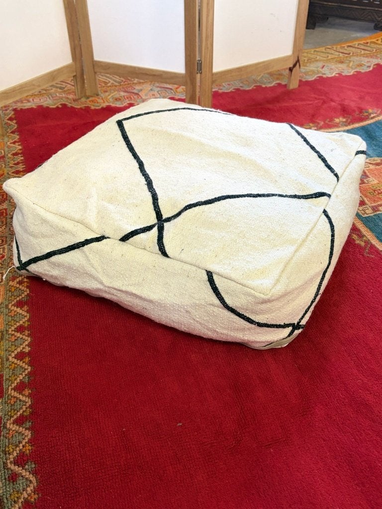Handgemaakte Kelim poef Beni Ouran Marokkaans, Nieuw, Ophalen of Verzenden, Stof, 50 tot 75 cm