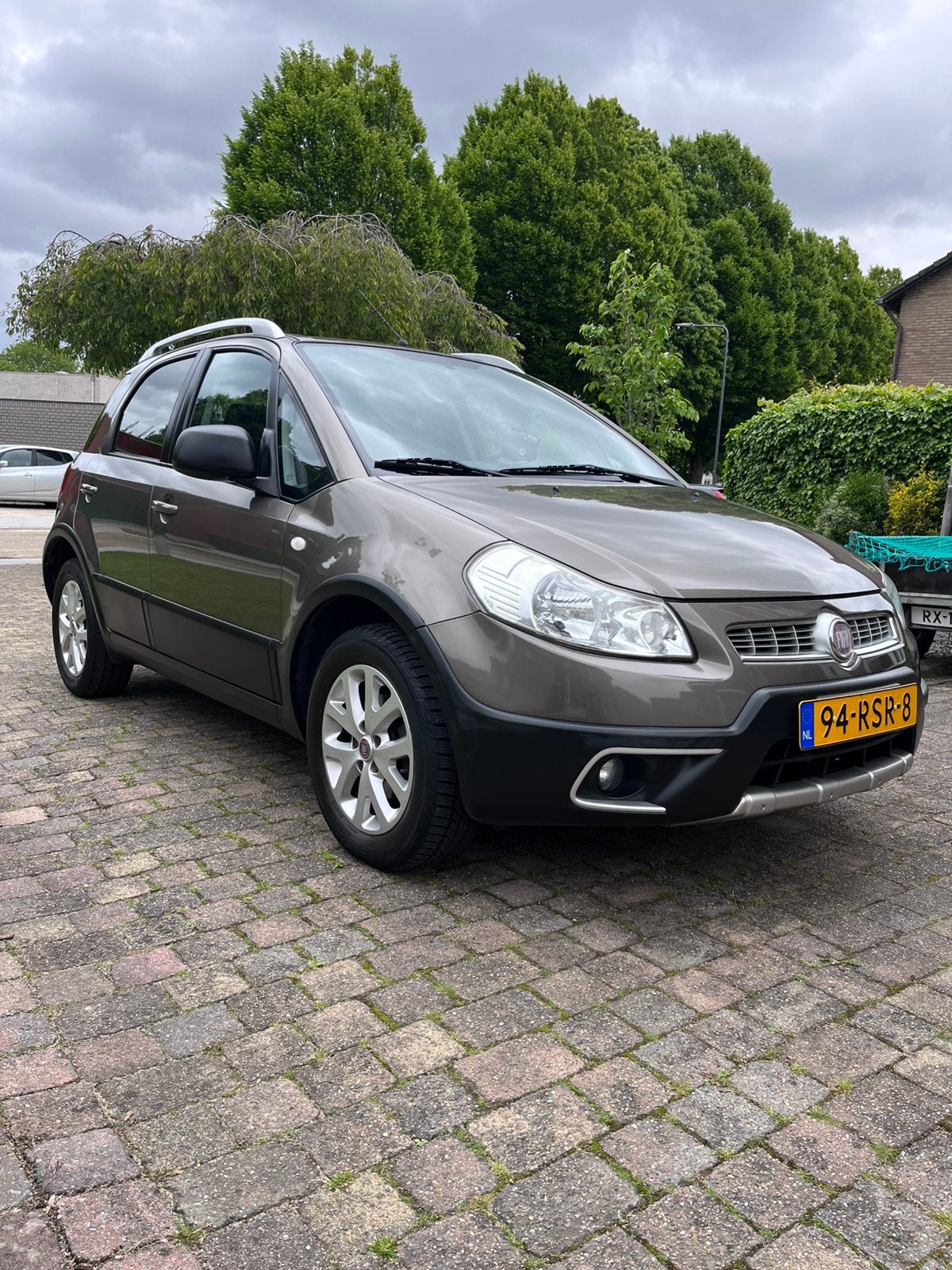Fiat Sedici 1.6 16V 2WD 2011 85000 km, Voorwielaandrijving, Euro 5, Stof, Zwart