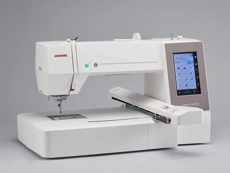 Janome 550E borduurmachine., Ophalen, Zo goed als nieuw, Toebehoren, Janome