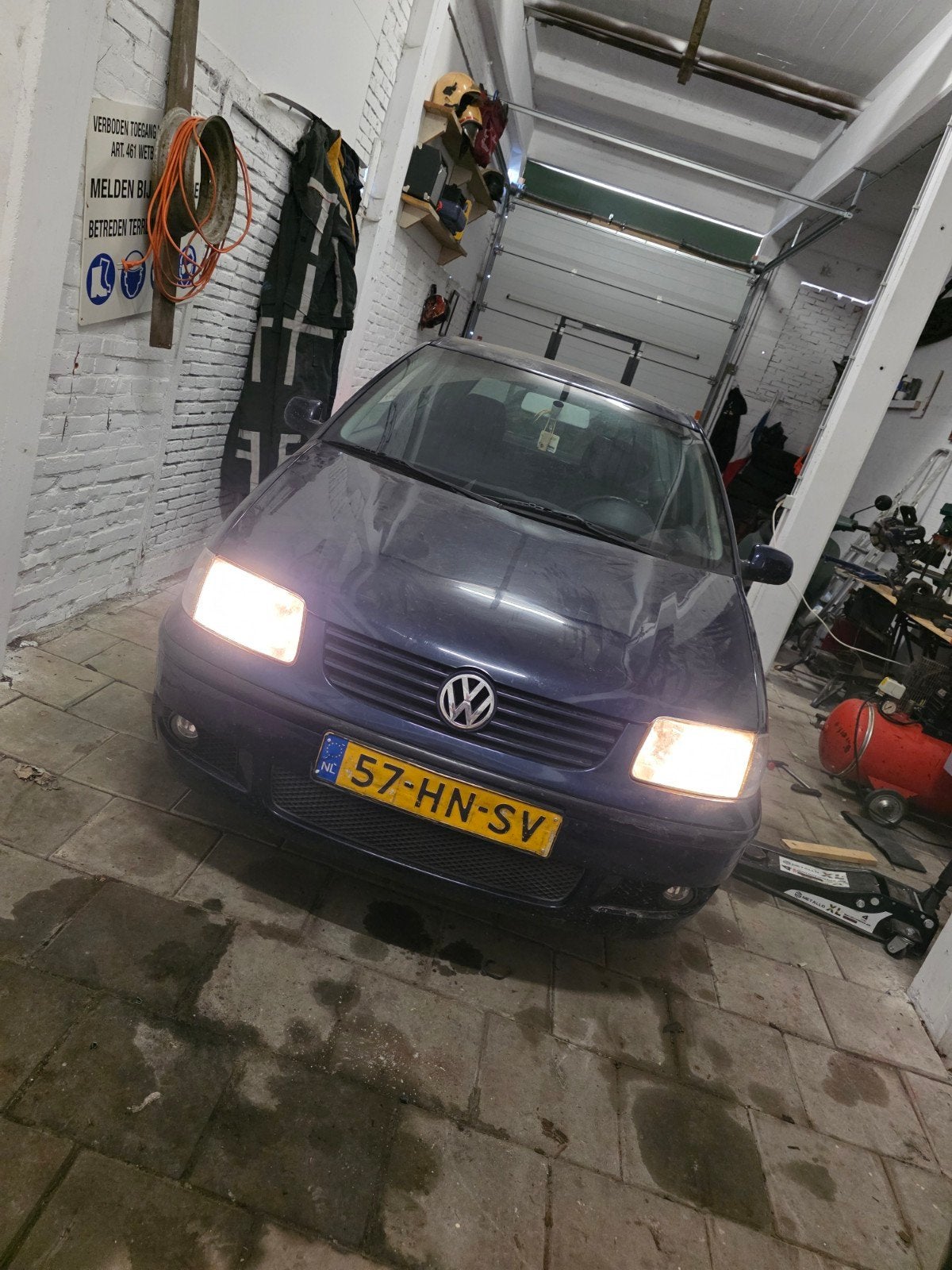 Volkswagen Polo 1.4 44KW 2001 Blauw, Auto's, Voorwielaandrijving, 450 kg, 31 €/maand, 4 cilinders