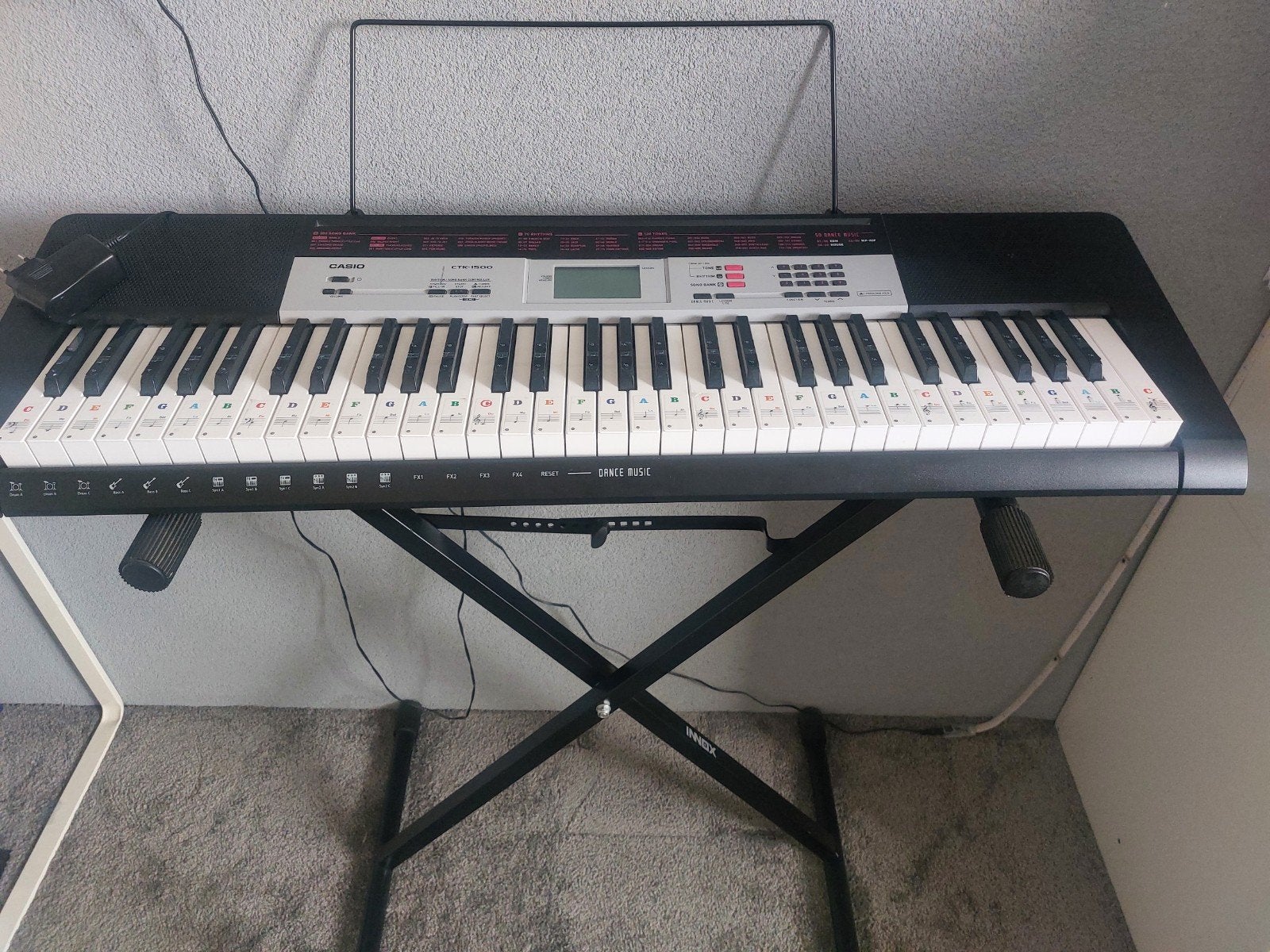 Casio CTK-1500 keyboard met standaard, Ophalen, Casio, 61 toetsen, Zo goed als nieuw