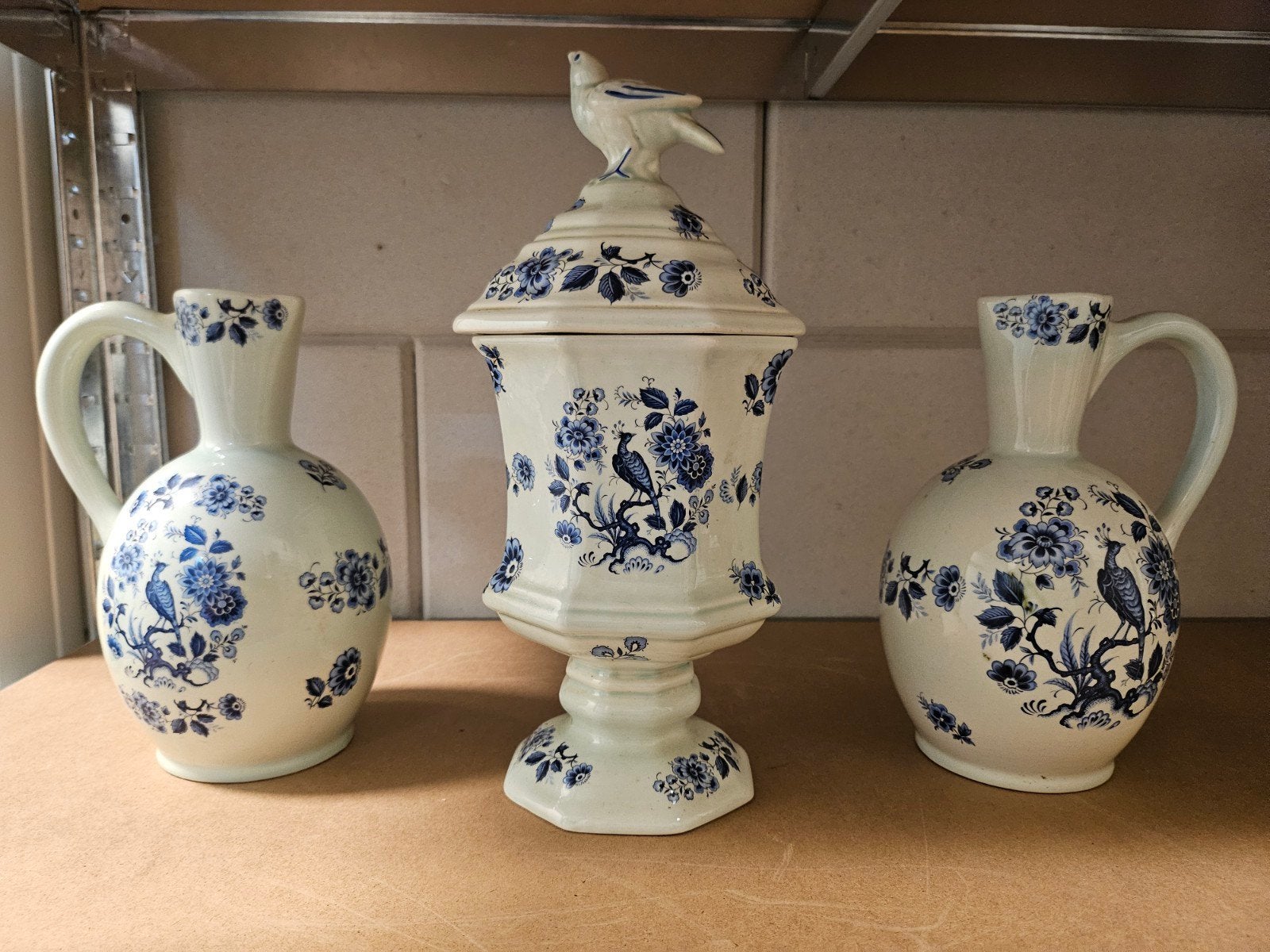 Blauw-wit porseleinen kaststel met vogelmotief, Ophalen of Verzenden