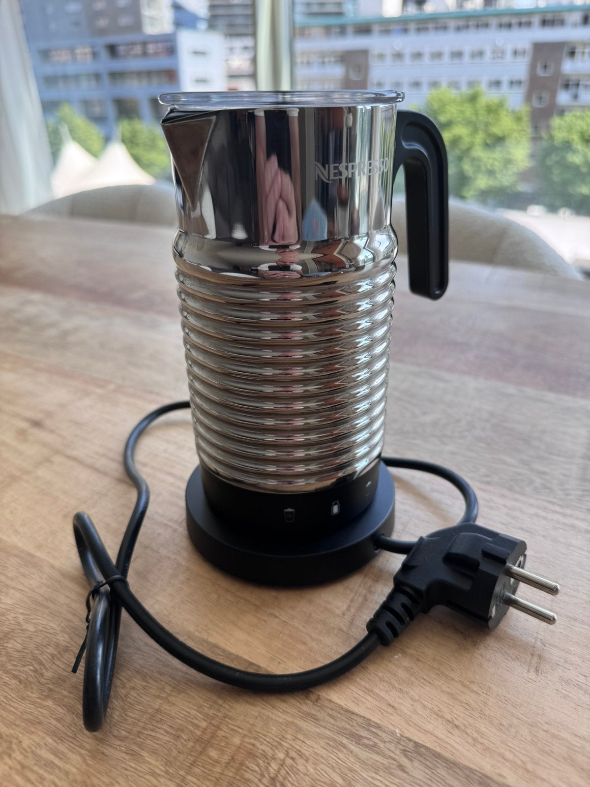 Nespresso Aeroccino 4 – Nauwelijks Gebruikt, Witgoed en Apparatuur, Melkopschuimers, Ophalen of Verzenden, Zo goed als nieuw
