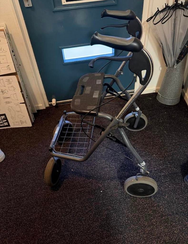 Human care rollator, Ophalen, Opvouwbaar, Gebruikt