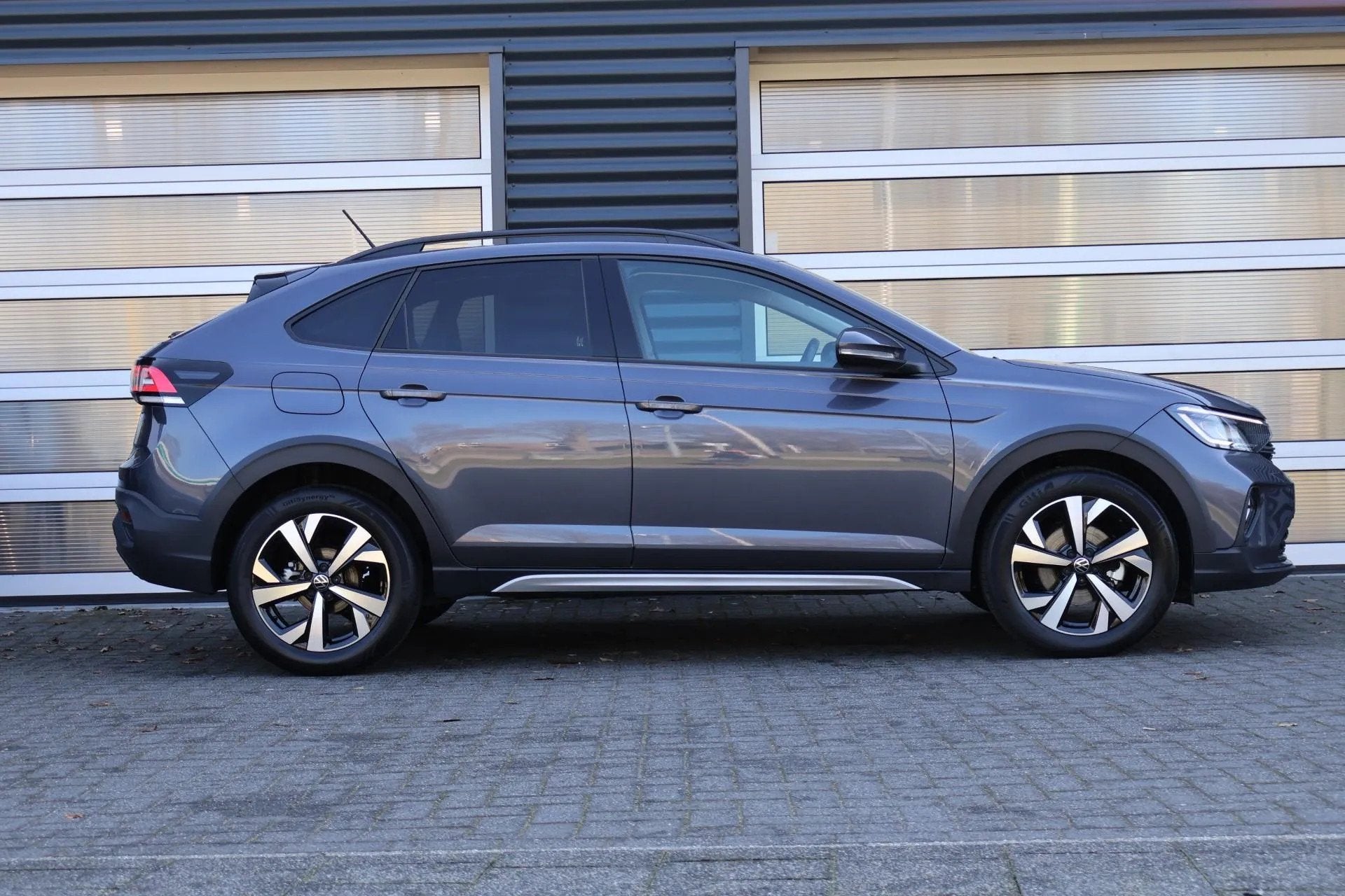 Volkswagen Taigo 1.0 TSI 116pk Life Edition (bj 2025), Private lease, Stof, Gebruikt, Bedrijf