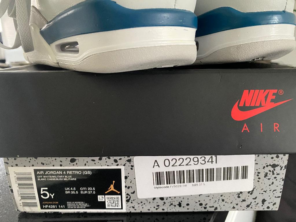 Nike Air Jordan 4 Retro „Flight Club“, Ophalen of Verzenden, Nieuw, Schoenen