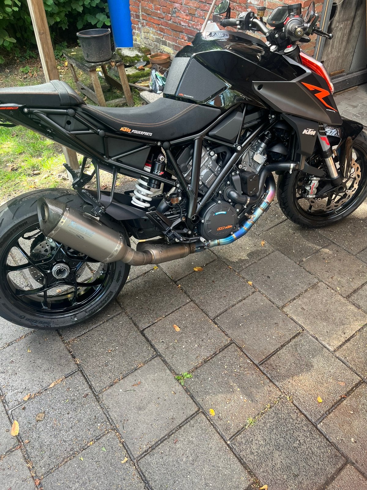 Full titanium line akrapovic ktm superduke., Motoren, Ophalen