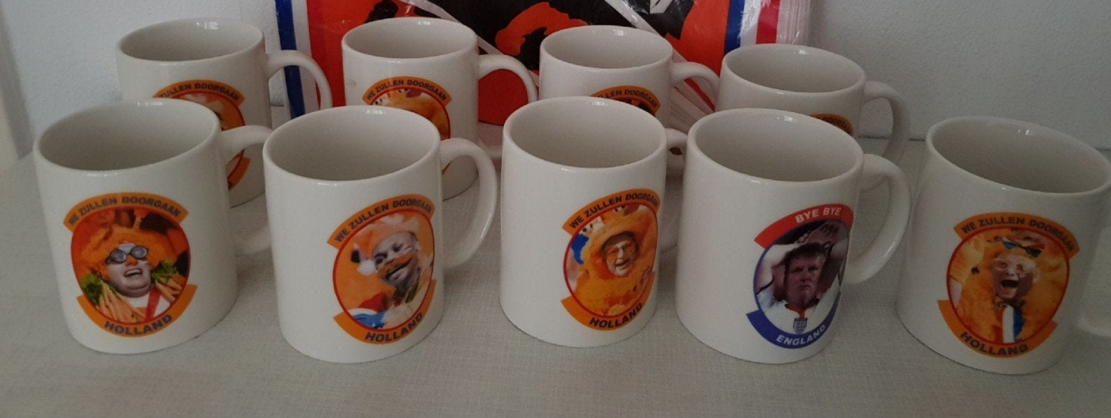 9 Nieuwe Holland/Oranje Voetbal Thema Mokken, Overige typen, Nieuw, Ophalen of Verzenden, Steen/keramiek