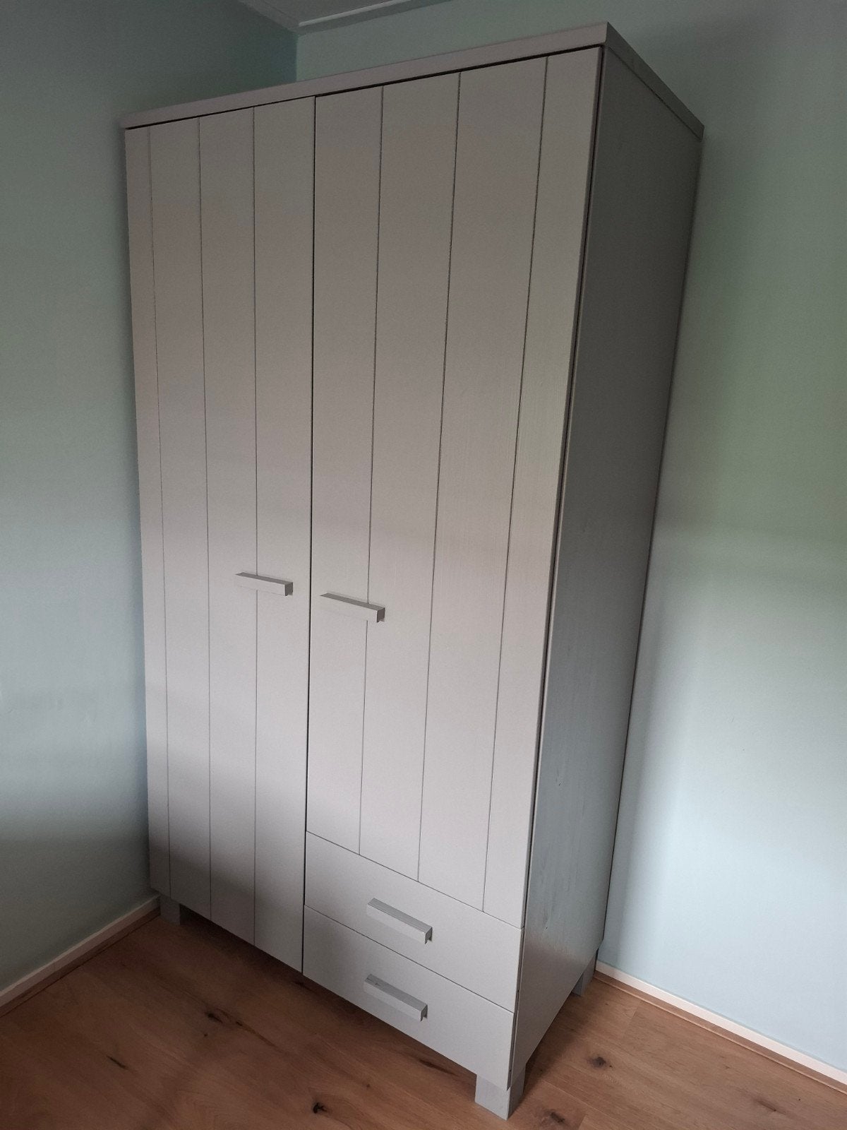 Grijze Wood kledingkast met hang- en legruimte en lades, Gebruikt, 50 tot 100 cm, Modern, 150 tot 200 cm