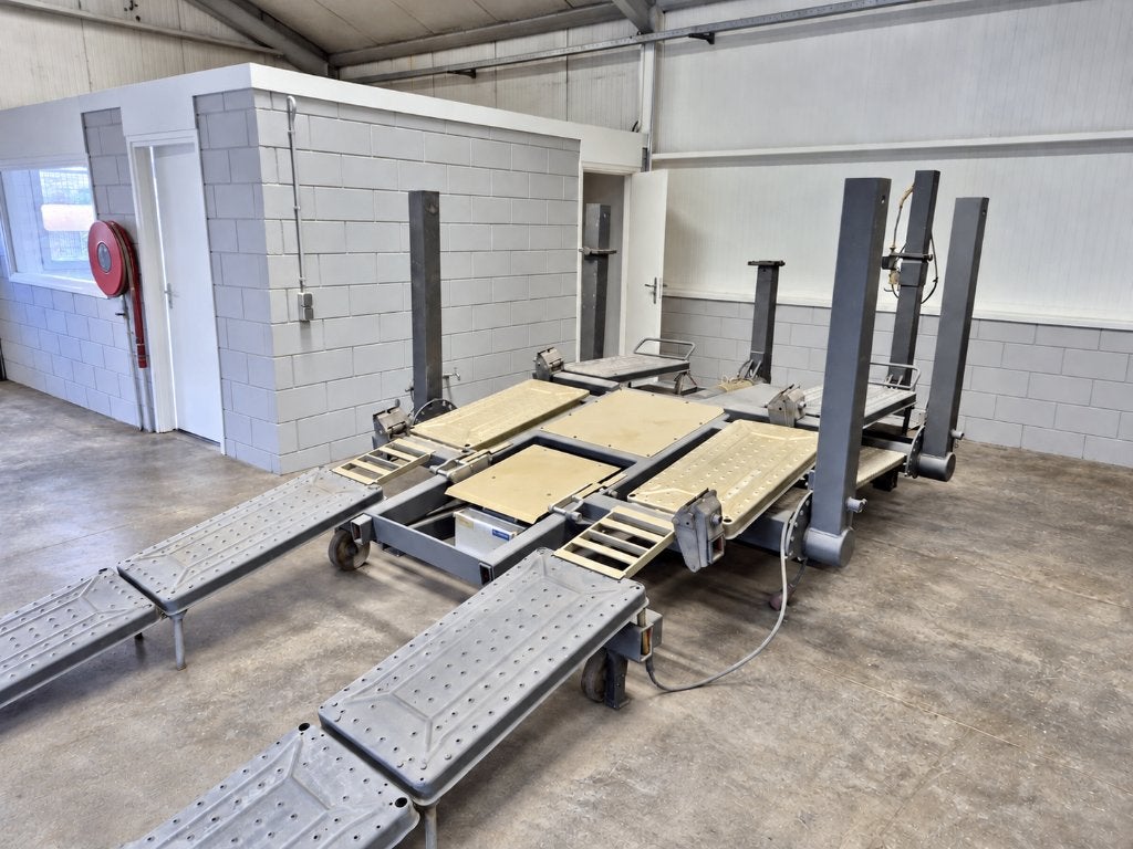 Autorobot TW 100B richtbank, complete werkplaats beschikbaar, Ophalen, Gebruikt