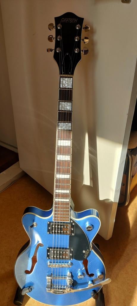 Prachtige Gretsch G2655T  jr met Bigsby in Fairlane blue, Muziek en Instrumenten, Ophalen of Verzenden, Zo goed als nieuw, Semi-solid body