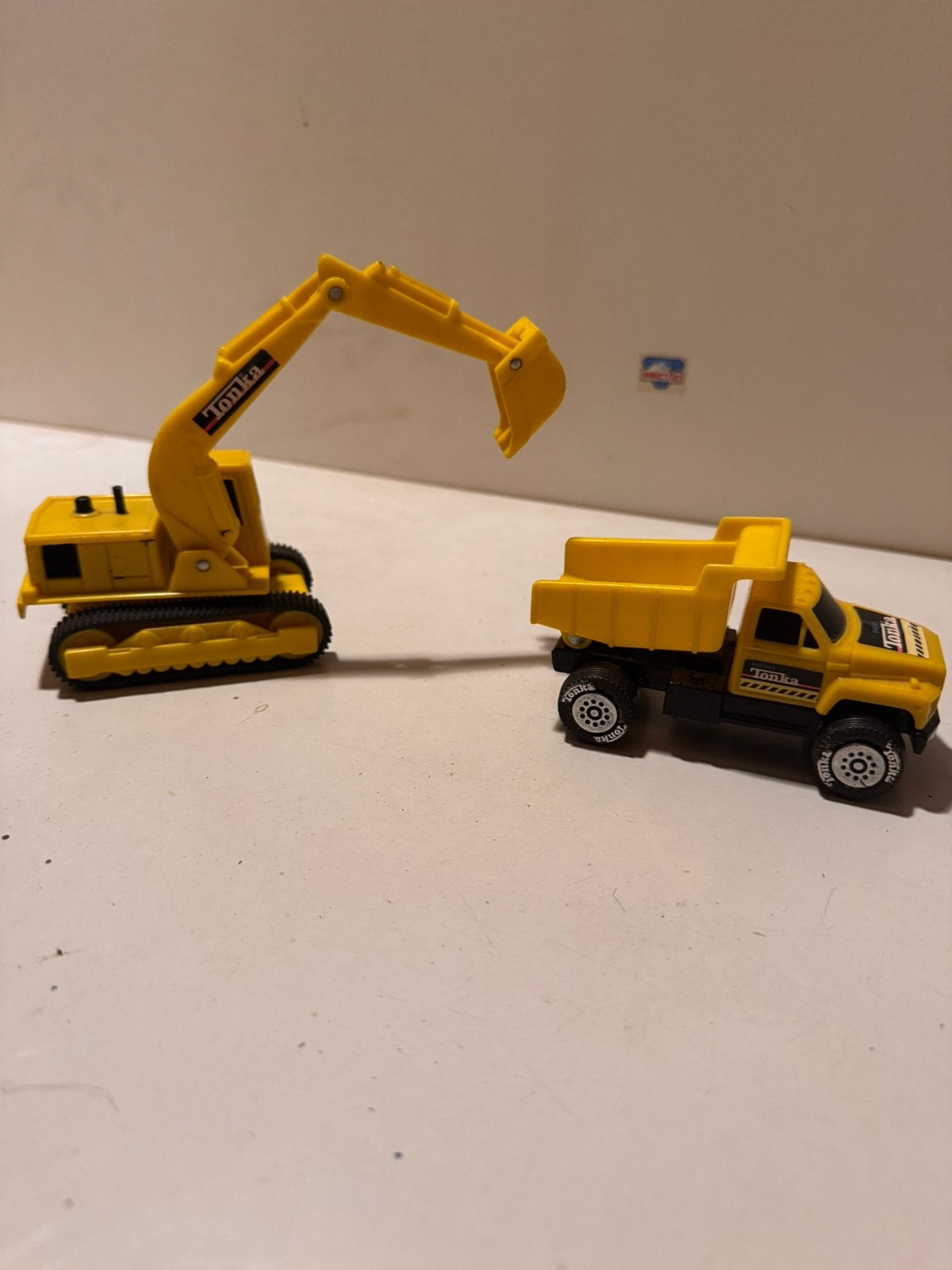 Tonka mobiele kraan en vrachtwagen, Ophalen of Verzenden, Gebruikt, Hijskraan, Tractor of Landbouw, Overige merken
