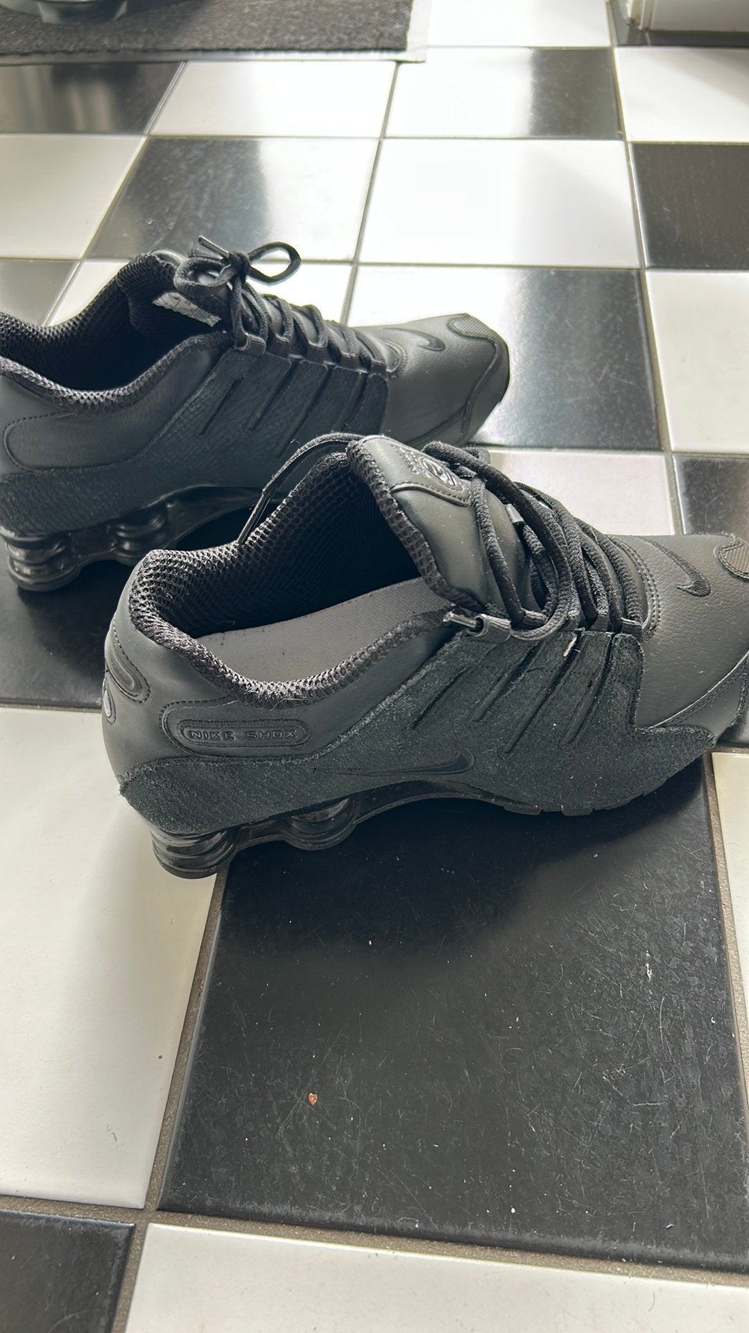 Nike air shox 1 x gedragen maat 44, Nieuw, Ophalen of Verzenden, Overige sporten, Hardloopschoenen