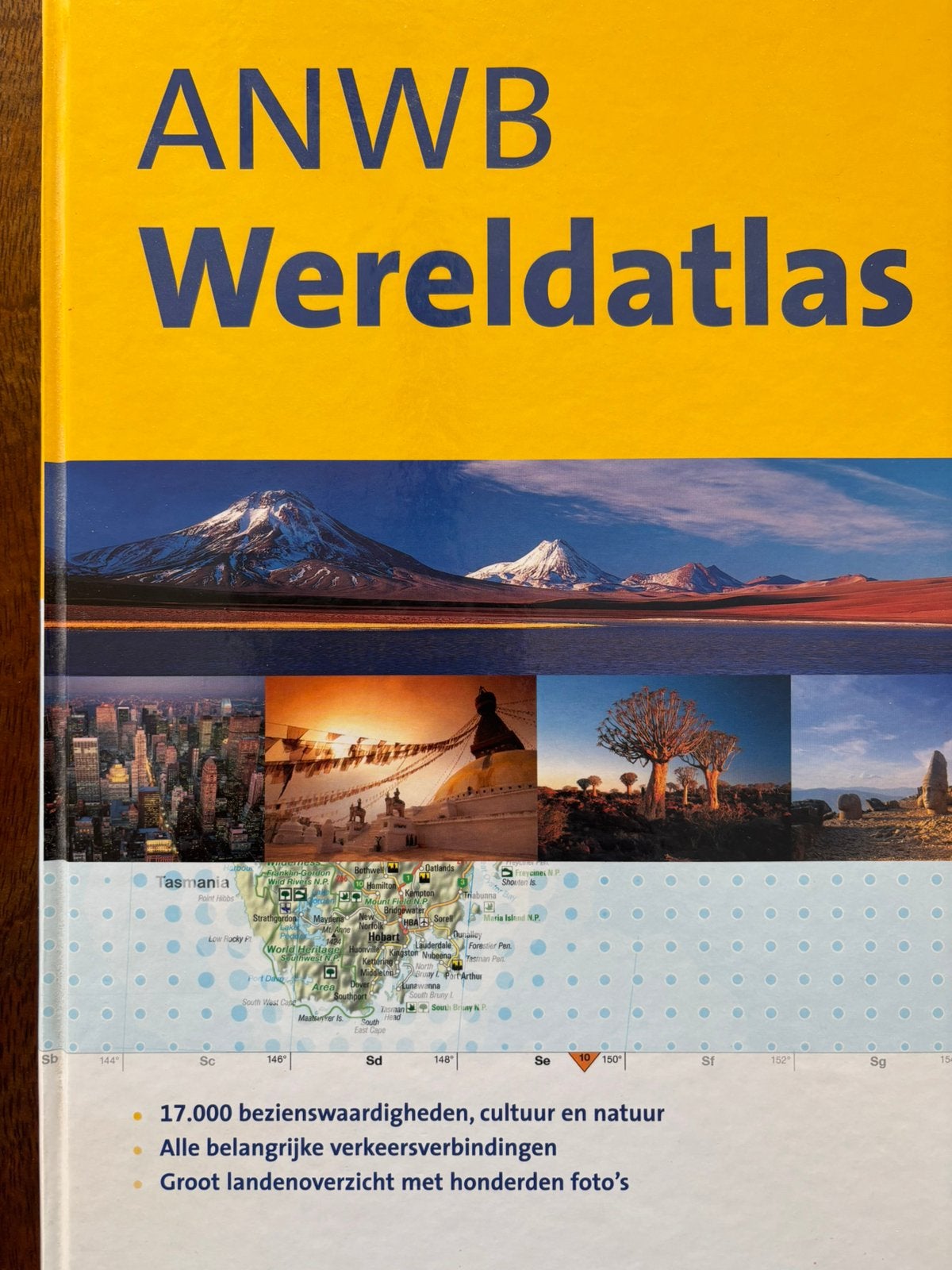 ANWB Wereldatlas: Uitgebreide Kaarten en Informatie, Boeken, Ophalen, Overige atlassen, 2000 tot heden, Zo goed als nieuw