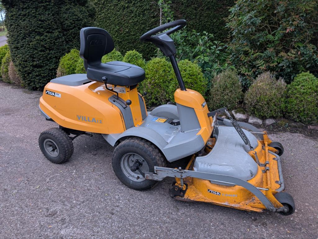 Stiga villa 12 frontmaaier opknapper, Tuin en Terras, Zitmaaiers, Gebruikt, Stiga zitmaaier, Minder dan 90 cm, Versnellingen