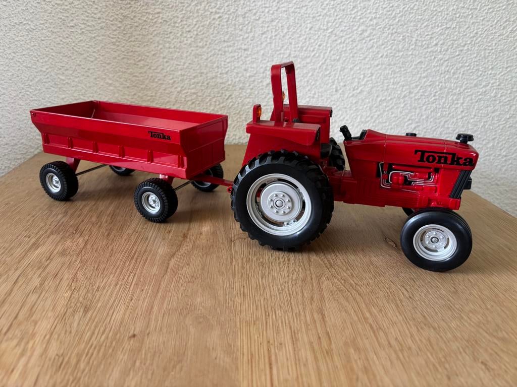 Tonka trekker met wagen, Hobby en Vrije tijd, Modelauto's | 1:32, Ophalen, Zo goed als nieuw, Tractor of Landbouw, Overige merken