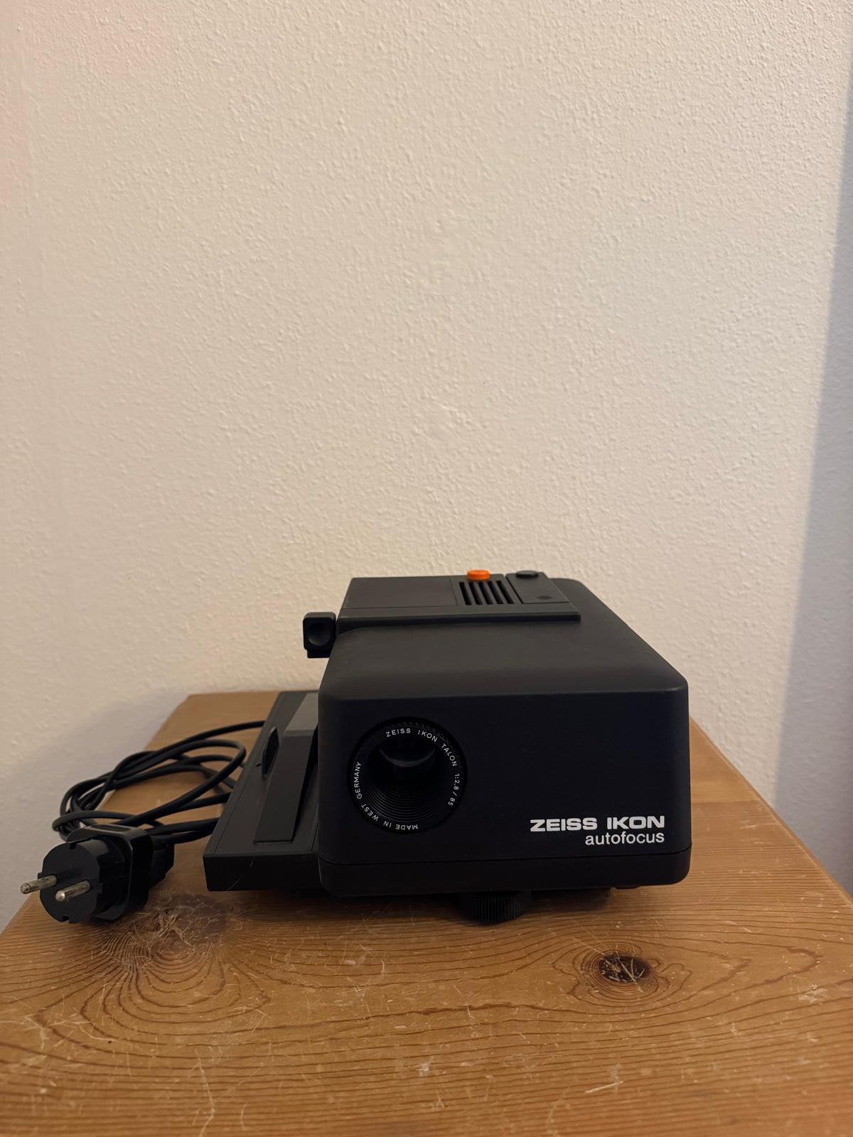 Zeiss Ikon autofocus 2x en 1x perked soft automaat, Ophalen, Zo goed als nieuw