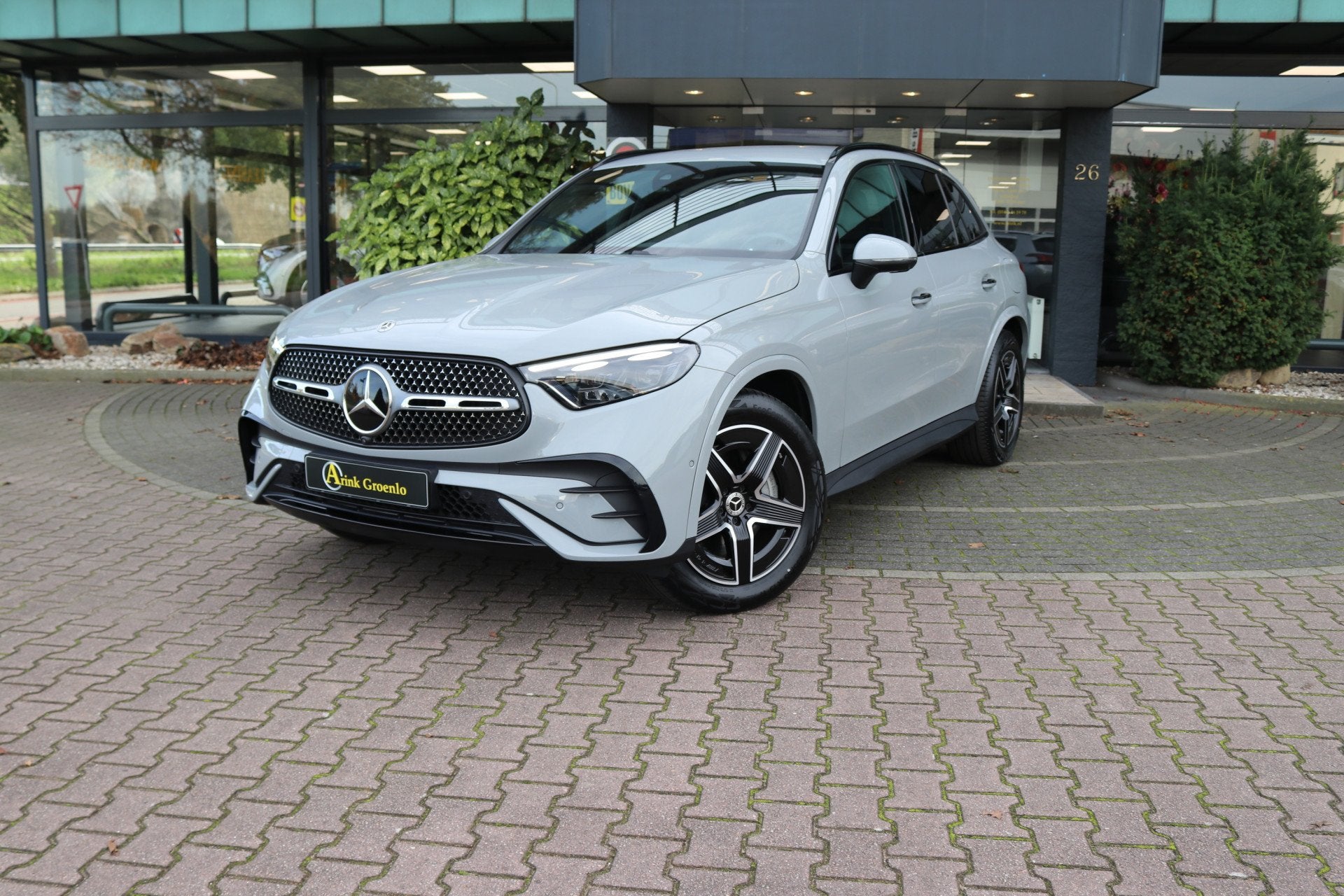 Mercedes-Benz GLC 300e 4MATIC AMG Line Rijassistentiepakket, Auto's, Automaat, 12 maanden, Gebruikt, Leder en Stof