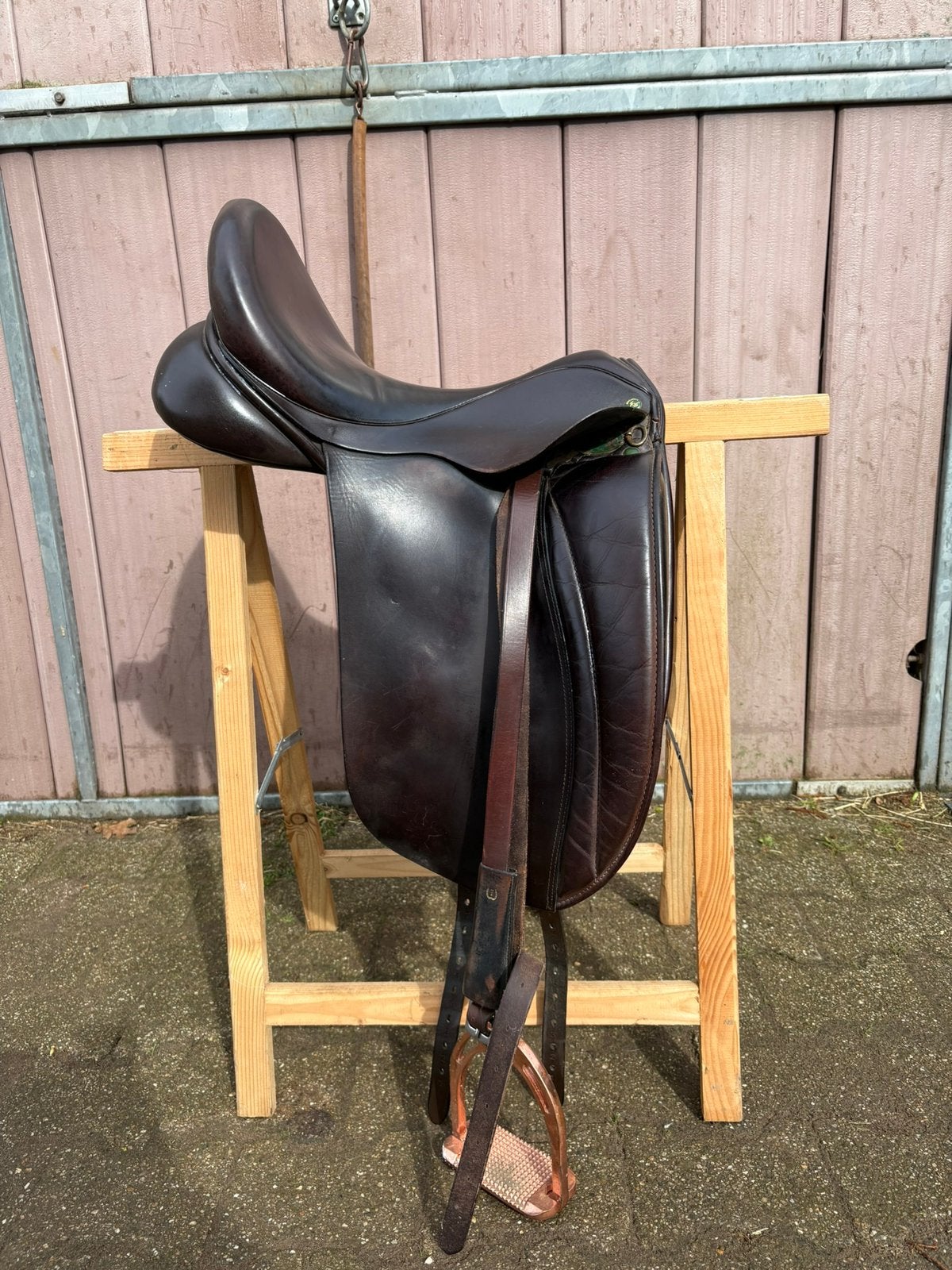 Hulsebos WB4 zadel – 17,5 inch – MW boom, Dieren en Toebehoren, Paarden en Pony's | Zadels, Hulsebos, L (17.5 inch), Gebruikt