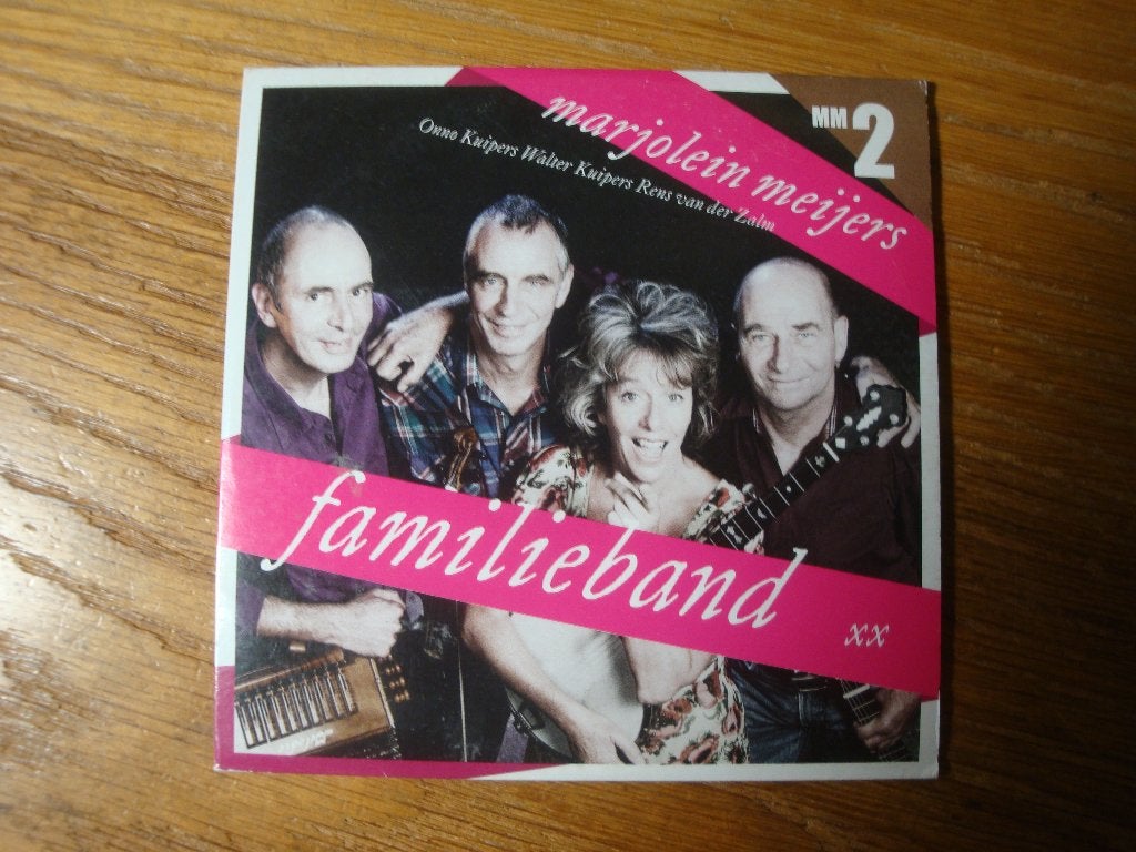 Marjolein Meijers - Familieband, Inclusief boekje, Folk, Ophalen of Verzenden, Zo goed als nieuw