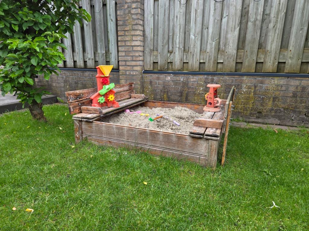 GRATIS zandbak met zand en speelgoed, Ophalen of Verzenden, Gebruikt
