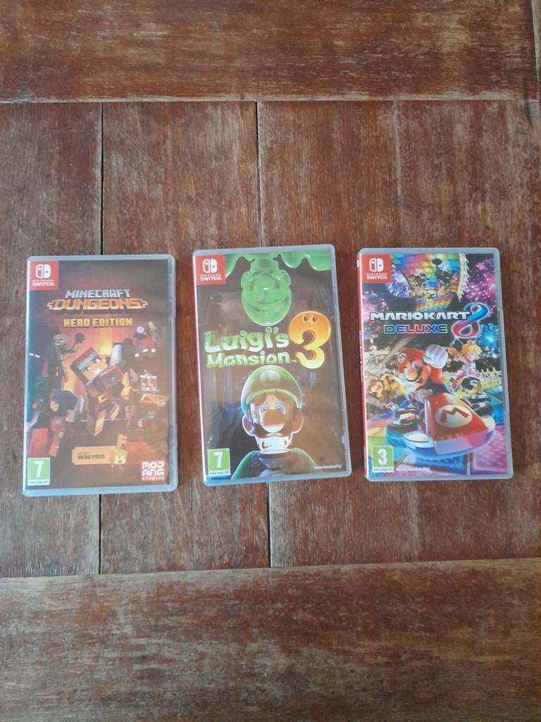 Minecraft Dungeons Hero Edition en Luigi's Mansion 3, Avontuur en Actie, Ophalen of Verzenden, Zo goed als nieuw, 3 spelers of meer