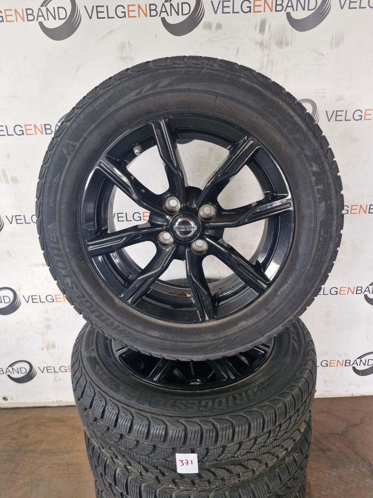 Winterset Nissan Note Micra 4x100 60,1 185 65 15 clio winter, Auto-onderdelen, Gebruikt, 15 inch, ., Banden en Velgen