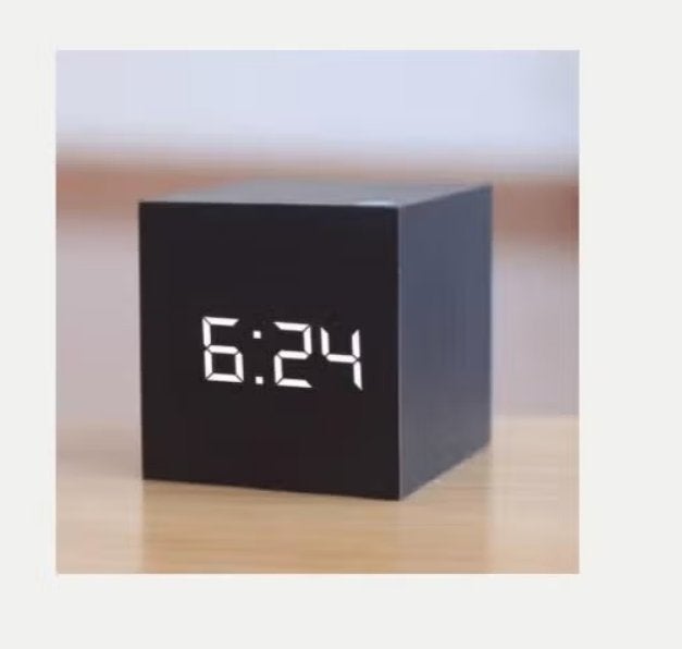 Vierkante Digitale LED Wekker – Houten Retro Design, Witgoed en Apparatuur, Ophalen of Verzenden, Nieuw
