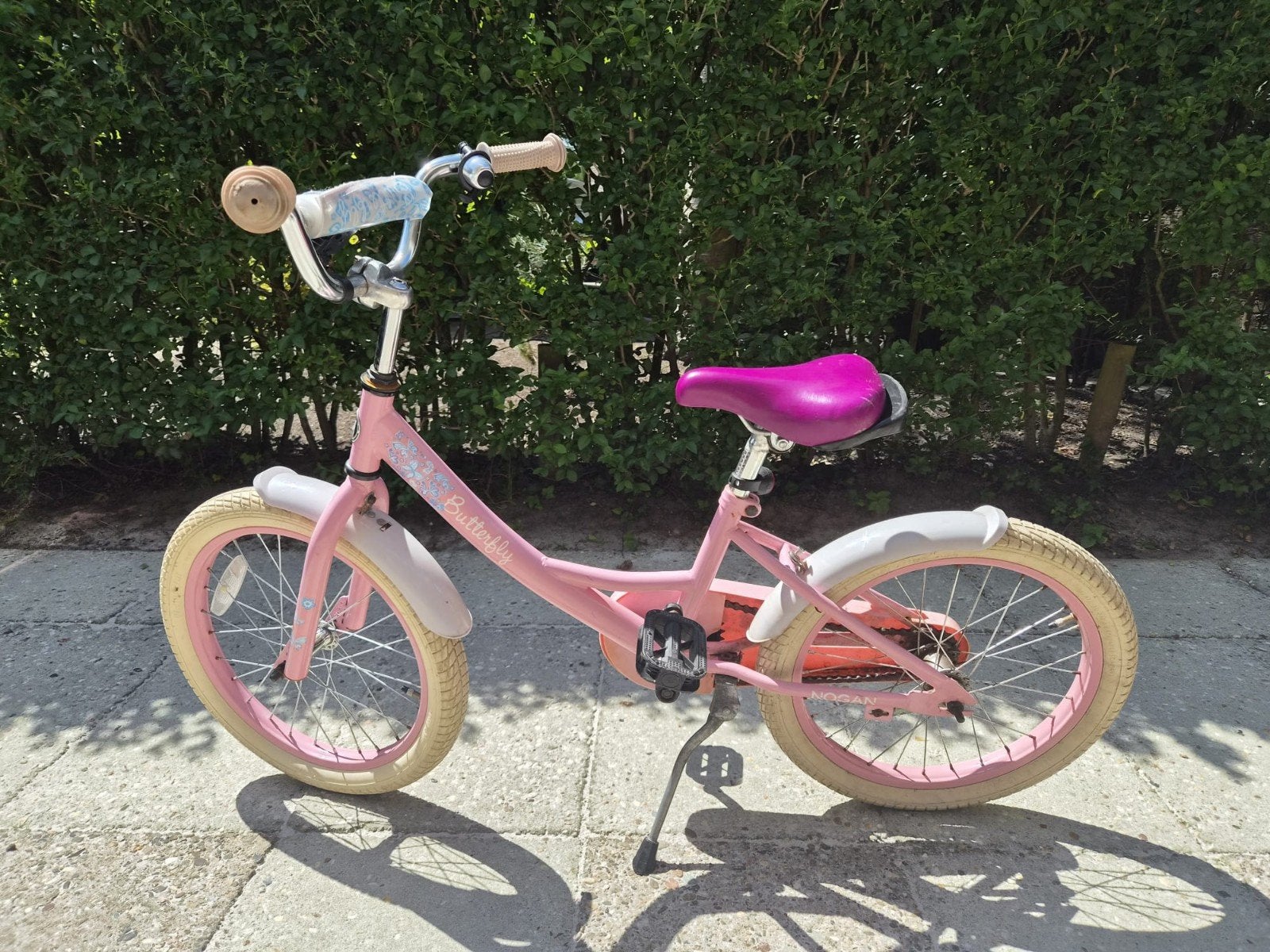 Nogan Butterfly Kinderfiets - Roze (18 inch), Ophalen, 20 inch of meer, Gebruikt, Velgrem
