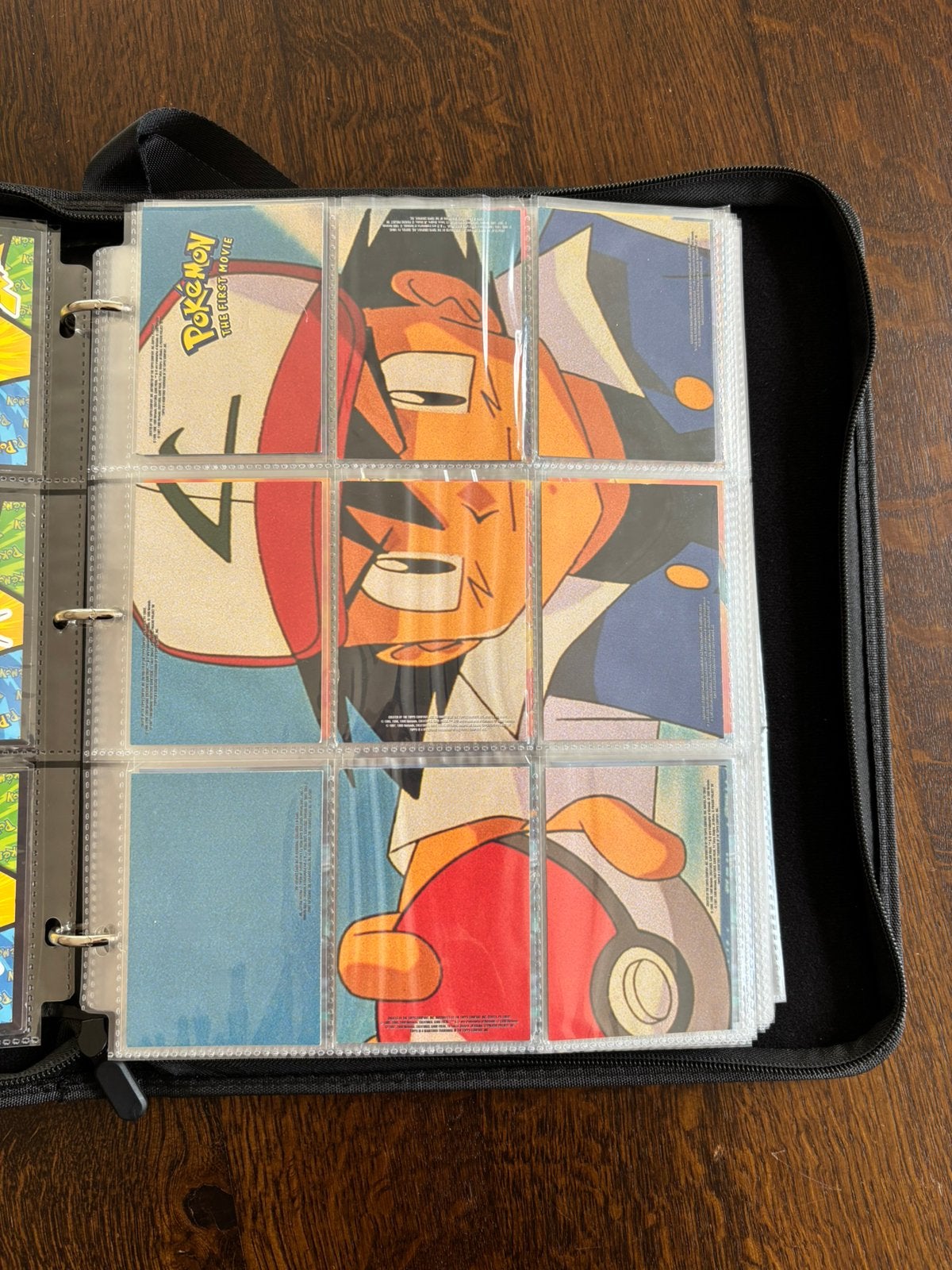 Pokemon Topps met map, Ophalen of Verzenden, Zo goed als nieuw, Meerdere kaarten