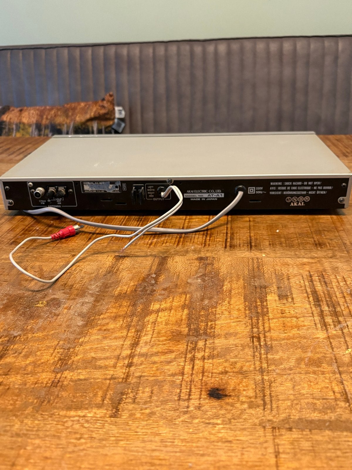Akai Stereo AM/FM Tuner AT-A1 - Kabel defect, Ophalen of Verzenden, Niet werkend, Analoog