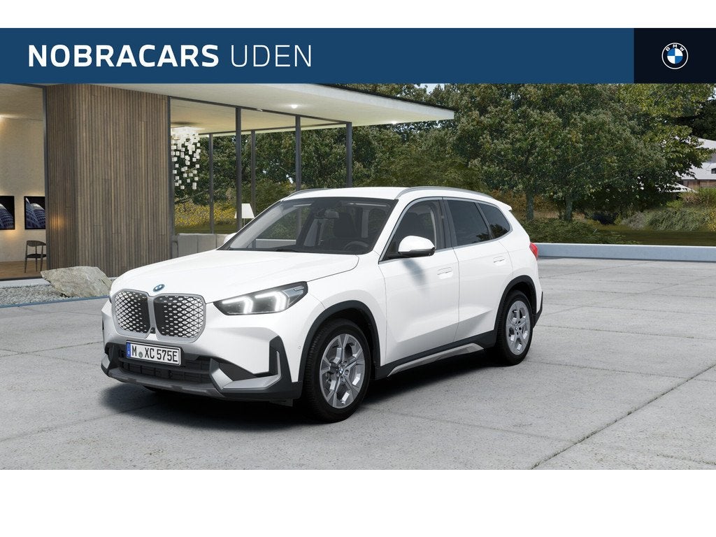 BMW iX1 eDrive20 Pure Edition / Adaptieve LED / Comfort Acce