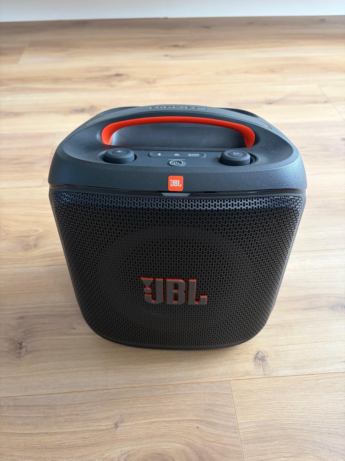 Foto 4 van Jbl partybox encore essential 2