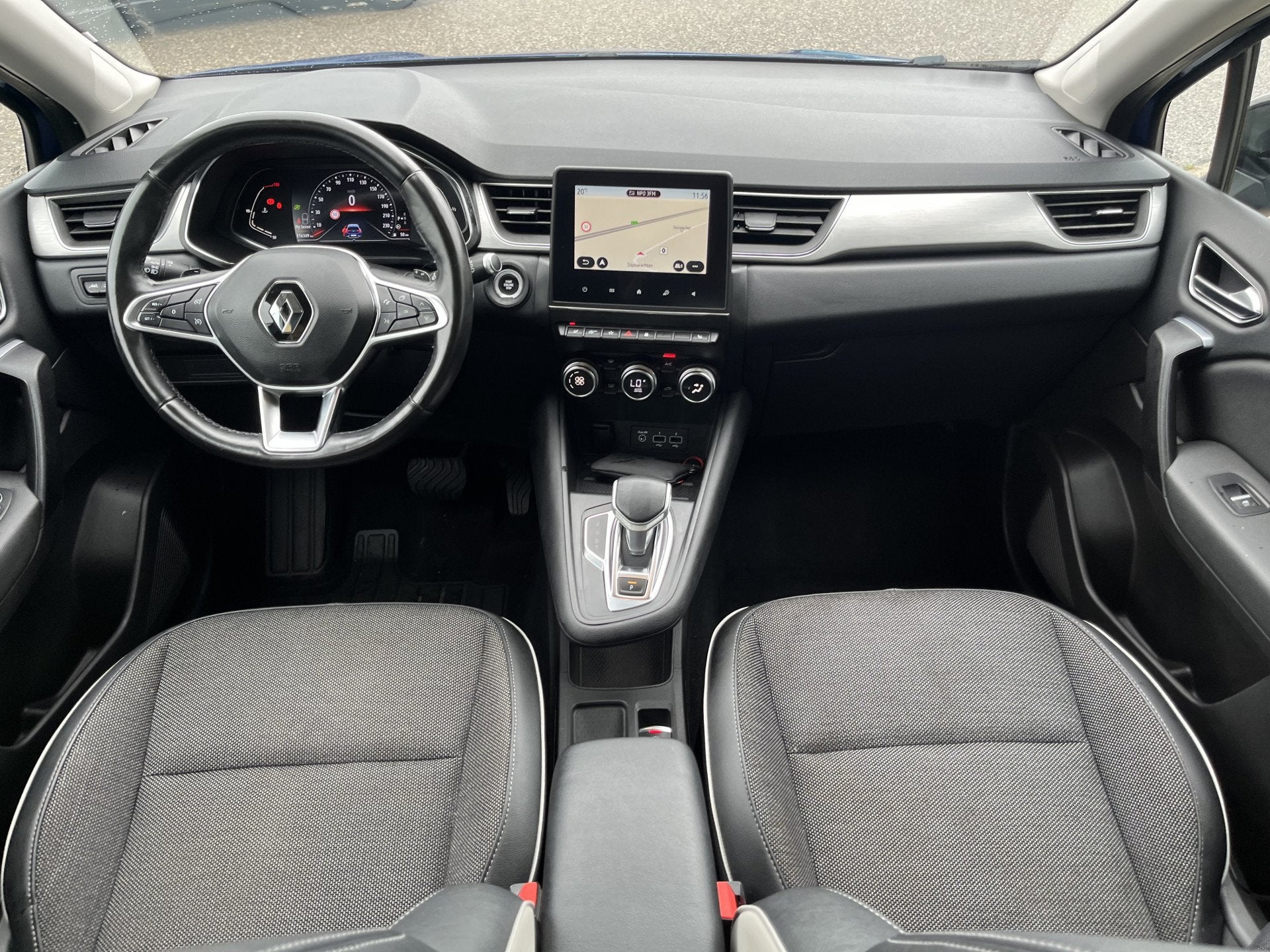 Renault Captur 1.3 TCe 130 Intens / Camera / Stoelverw / Cli, Auto's, 12 maanden, Gebruikt, Blauw, Leder en Stof