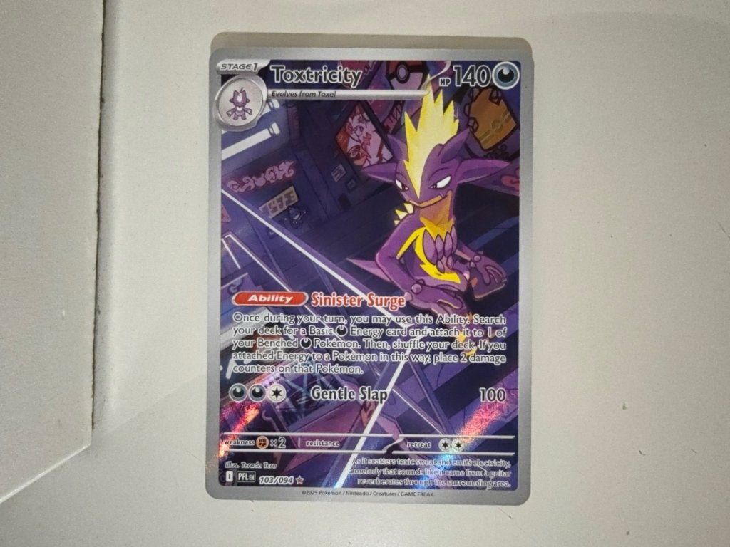 Toxtricity (PFL 103), Hobby en Vrije tijd, Verzamelkaartspellen | Pokémon, Ophalen of Verzenden, Zo goed als nieuw, Losse kaart
