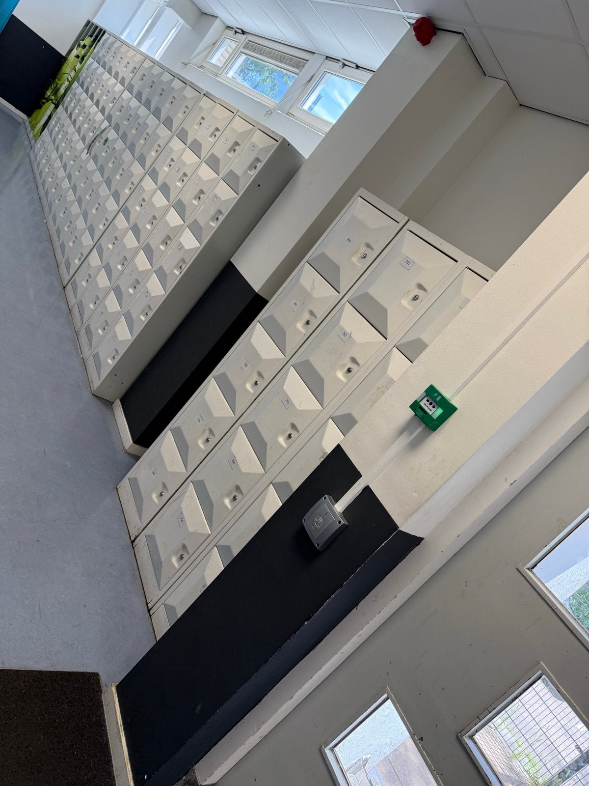 Metalen Lockers - Ideaal voor kantoor of school, Ophalen, Gebruikt