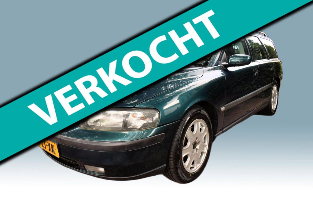 Volvo V70 2.4 Edition II Automaat Leer, Auto's, 1556 kg, Zwart, 2435 cc, 170 pk