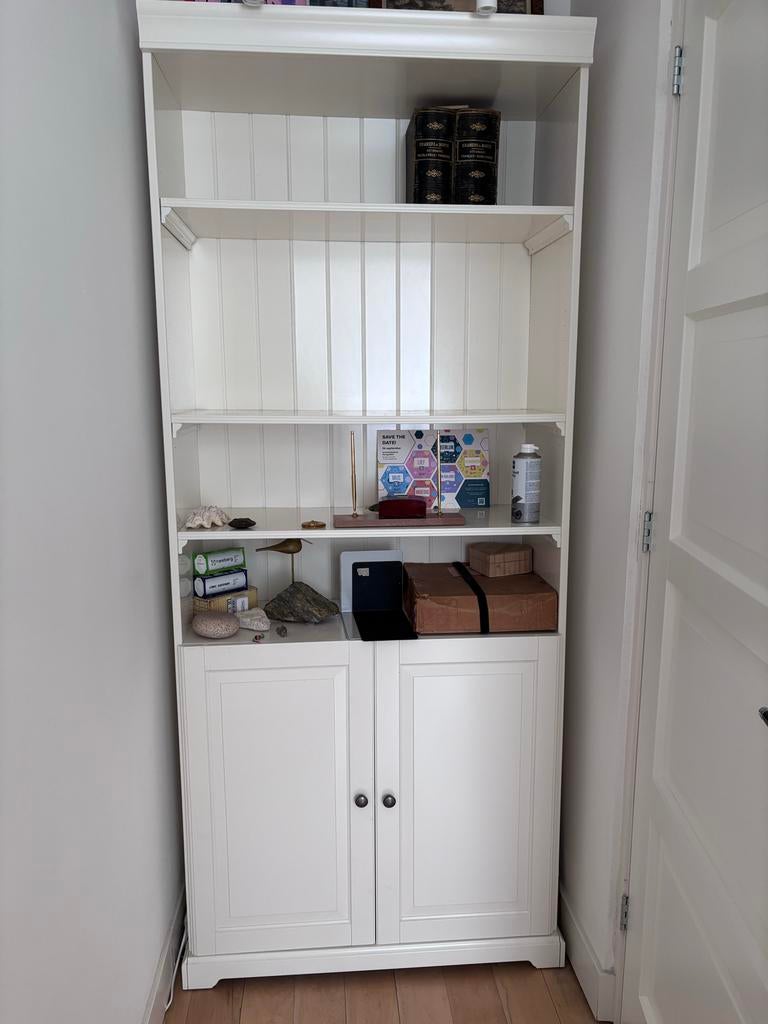 Ikea Liatorp Witte Boekenkast met Legplanken en Deurtjes, Ophalen, 50 tot 100 cm, Zo goed als nieuw, 150 tot 200 cm
