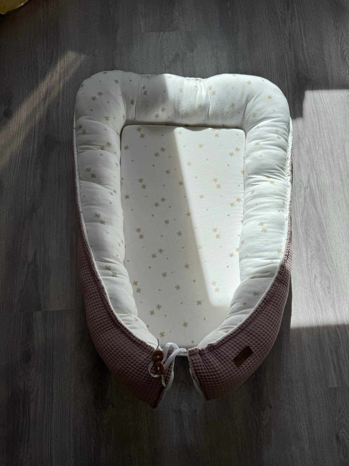 Baby nestje wafelstof met klavertje 4 en lakentje, Ophalen of Verzenden, Zo goed als nieuw