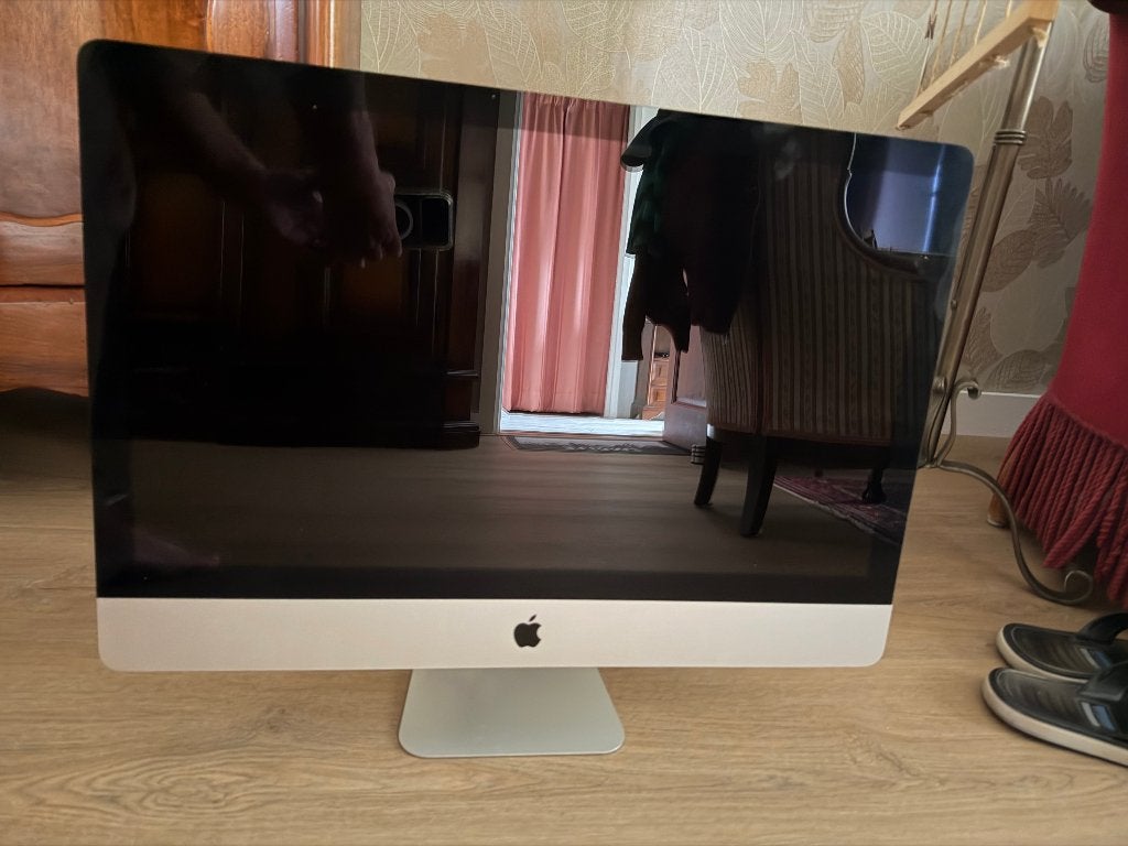 Apple iMAC A1312 ZGAN, Computers en Software, Apple Desktops, 2 tot 3 Ghz, IMac, Ophalen of Verzenden, Zo goed als nieuw