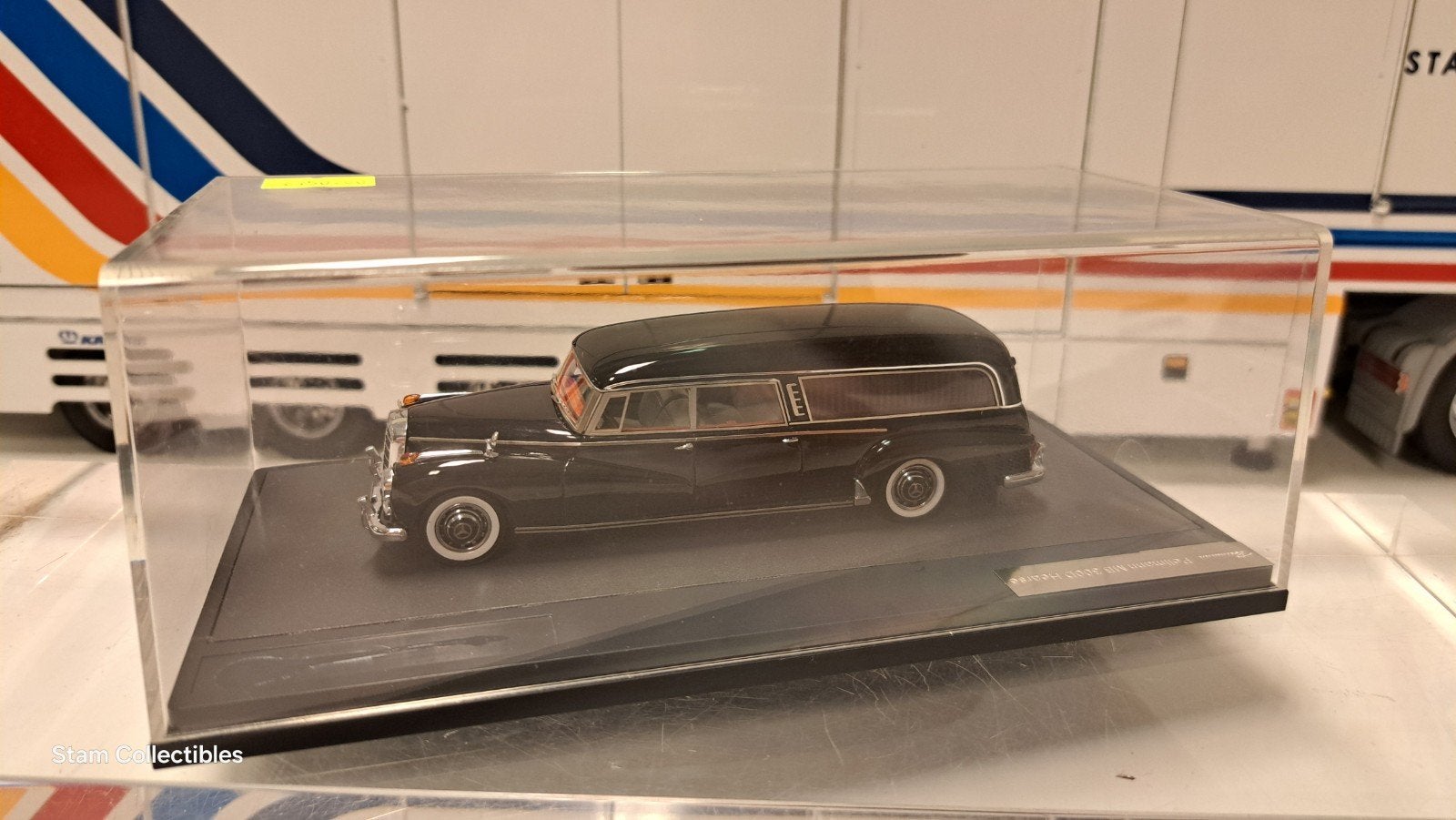 Matrix Scale Models Mercedes-Benz 300D Pollmann Hearse, Overige merken, Auto, Ophalen of Verzenden, Zo goed als nieuw