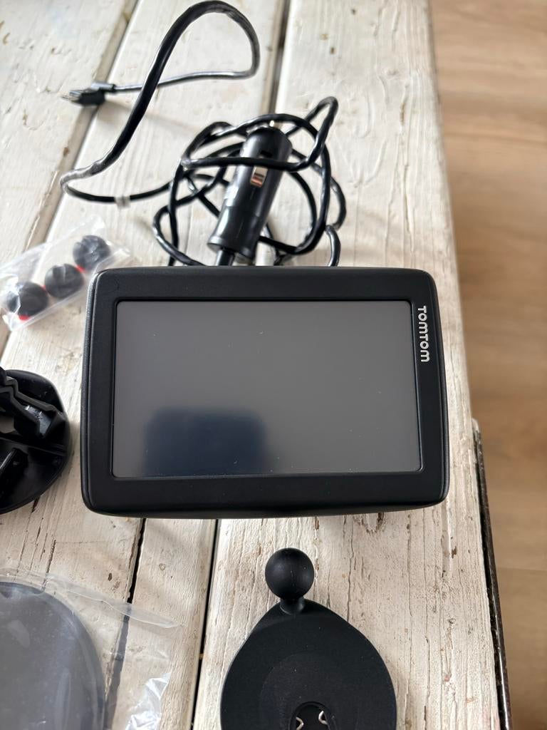 TomTom 4EN42 Navigatiesysteem met accessoires en hoes, Ophalen of Verzenden, Gebruikt