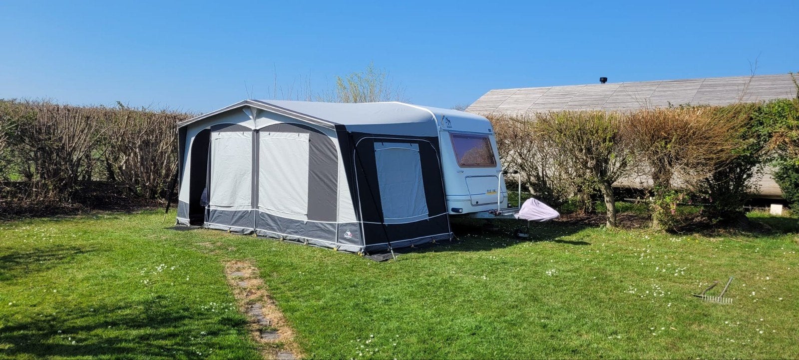Knaus Blue Line 400 TK uit 2002 met voortent, Caravans en Kamperen, 750 - 1000 kg, Particulier, 4 tot 5 meter, Knaus