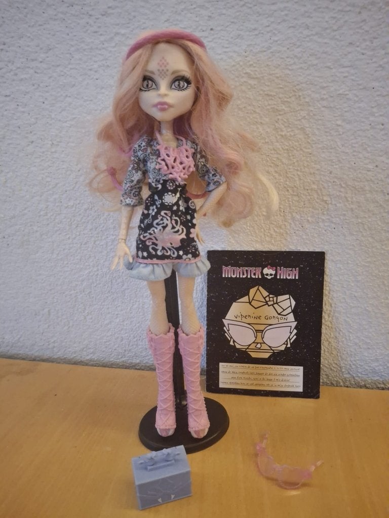 Monster High Viperine Gorgon Frights Camera Action Gen 1, Ophalen of Verzenden, Gebruikt, Overige typen