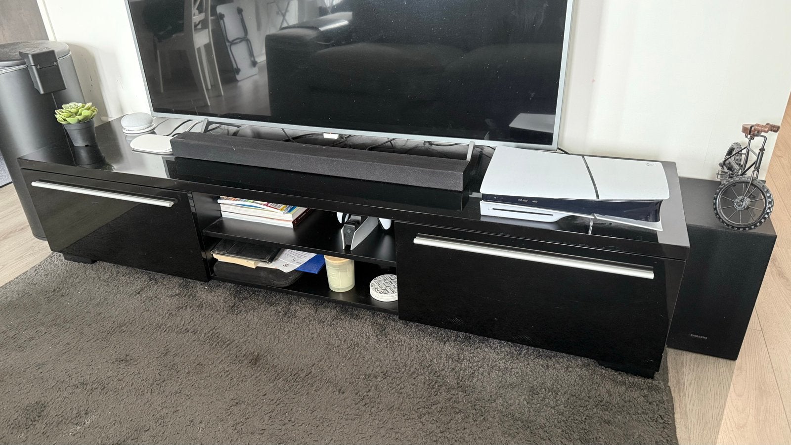 Jysk TV-meubel zwart met 2 lades en 1 schap, Huis en Inrichting, Ophalen, Gebruikt, 150 tot 200 cm, Minder dan 100 cm