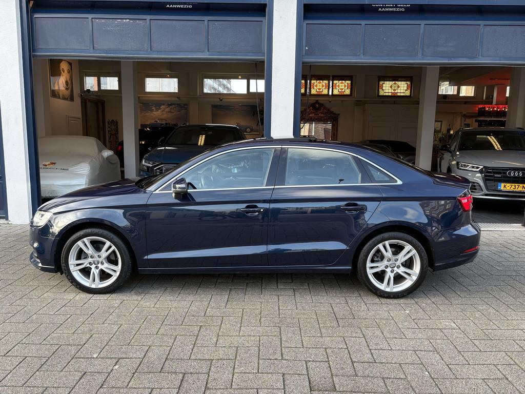Audi A3 Limousine 35 TFSI CoD Design NL AUTO/PANORAMA, Euro 6, 4 cilinders, 150 pk, Blauw