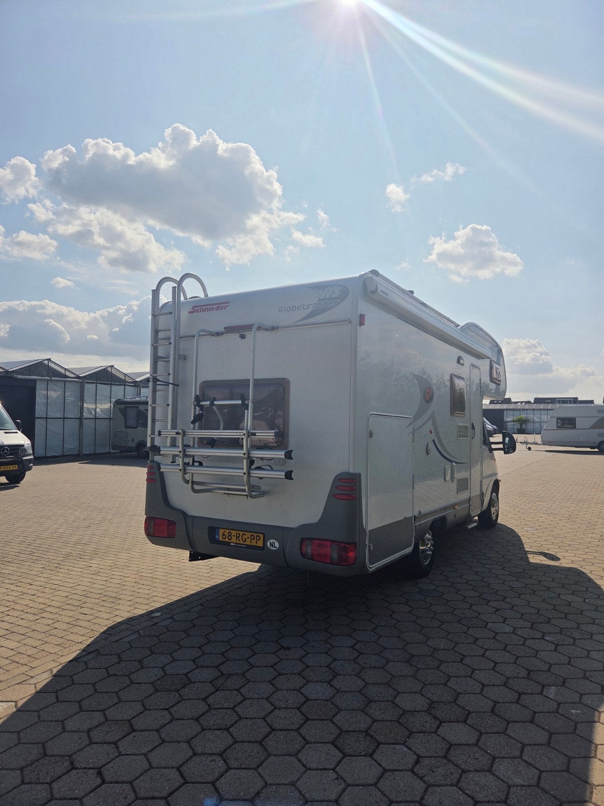 Foto 7 van Dethleffs, stapelbed, Airco, stapelbed, evt met stalling