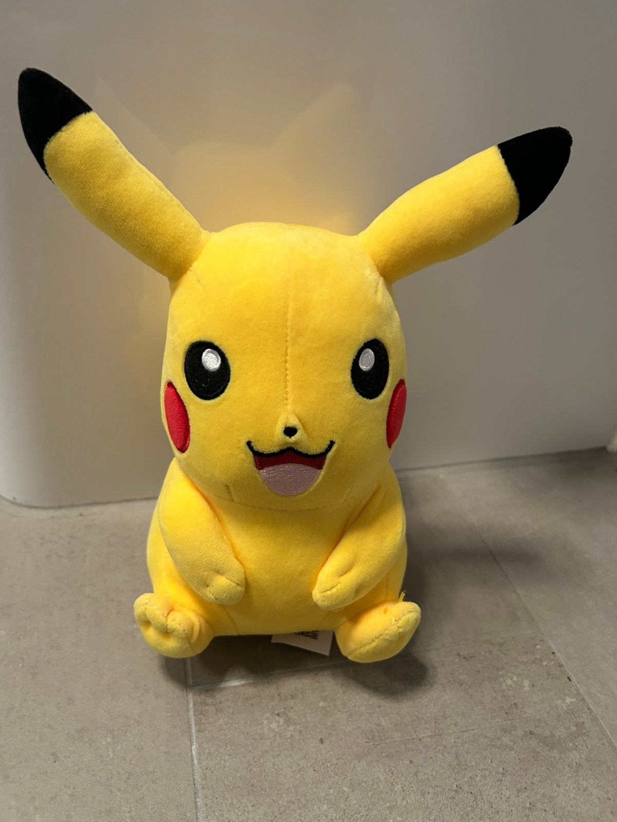 Pikachu knuffel 25cm, Kinderen en Baby's, Speelgoed | Knuffels en Pluche, Geel, Overige typen, Ophalen of Verzenden, Zo goed als nieuw