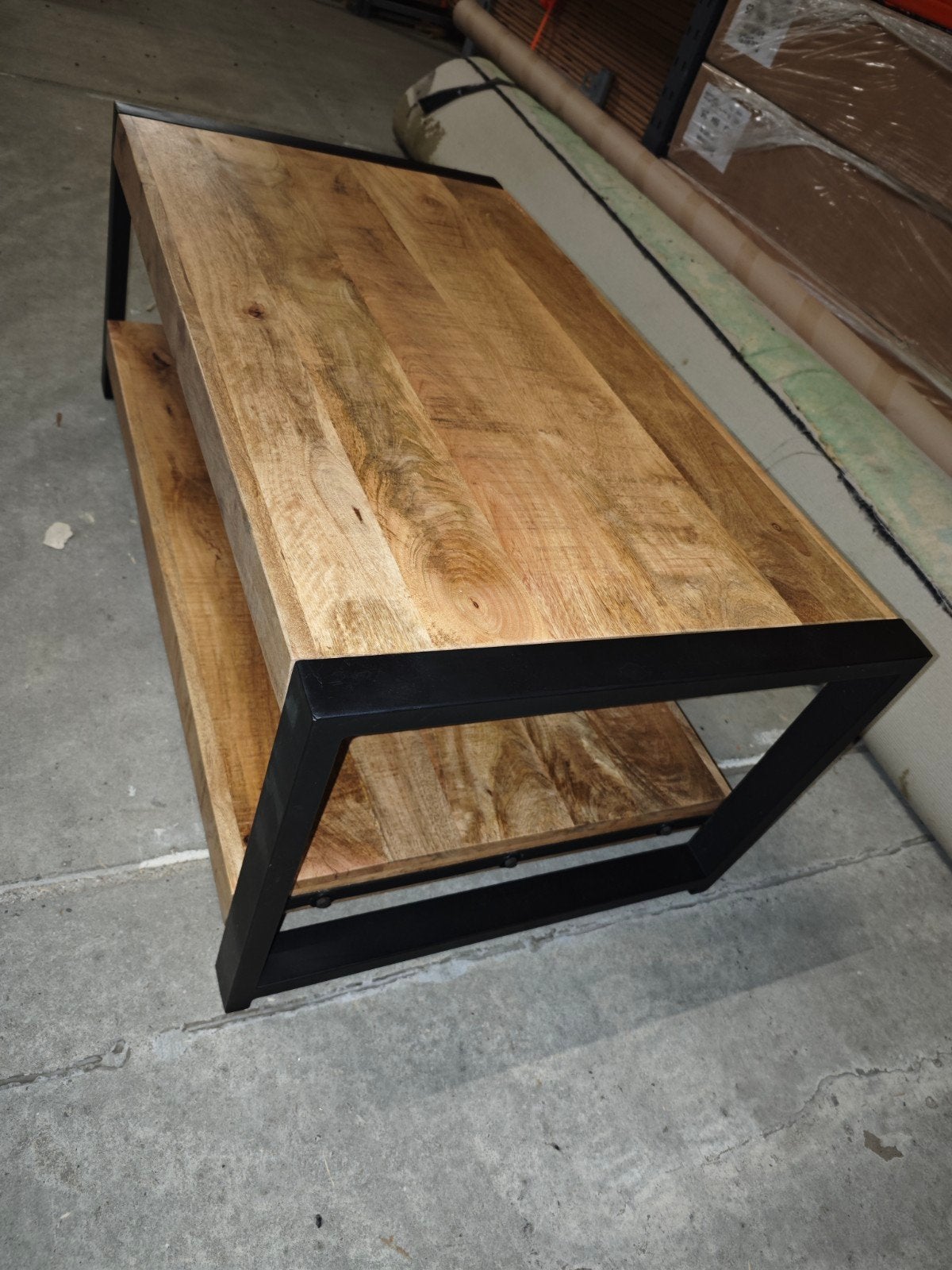 Britt salon tafel en tv meubel, Ophalen, 100 tot 150 cm, 50 tot 100 cm, Zo goed als nieuw