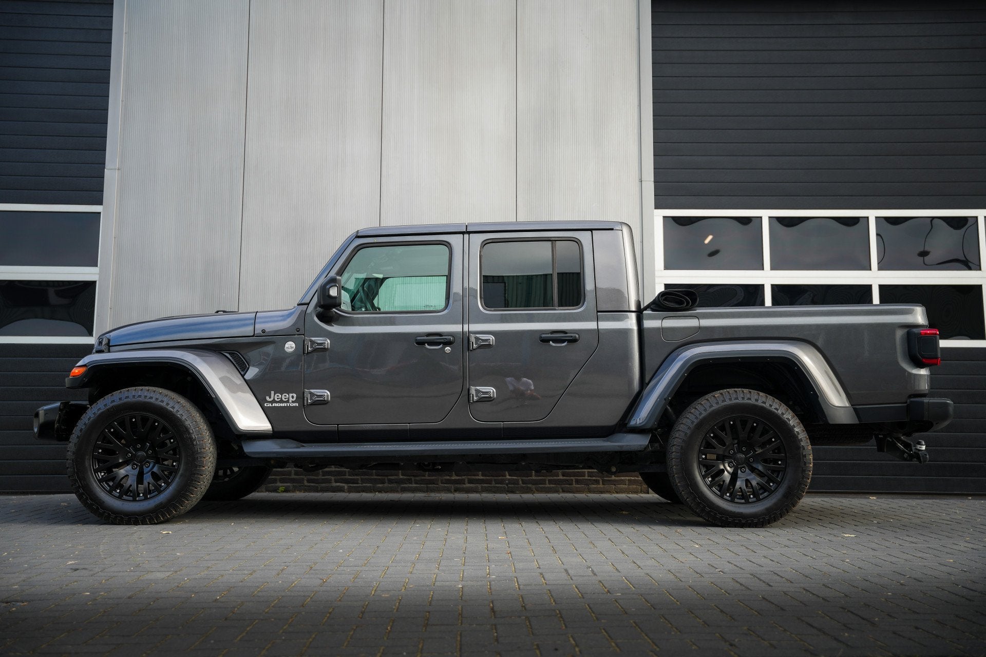Jeep Gladiator Overland 3.0 CRD 264 pk 4x4 / BTW-auto/ ACC/, Auto's, Gebruikt, 2987 cc, Leder, Bedrijf
